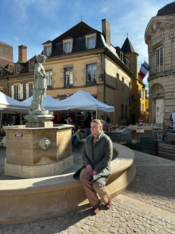 WhatsApp Image 2025-03-08 at 19.45.23