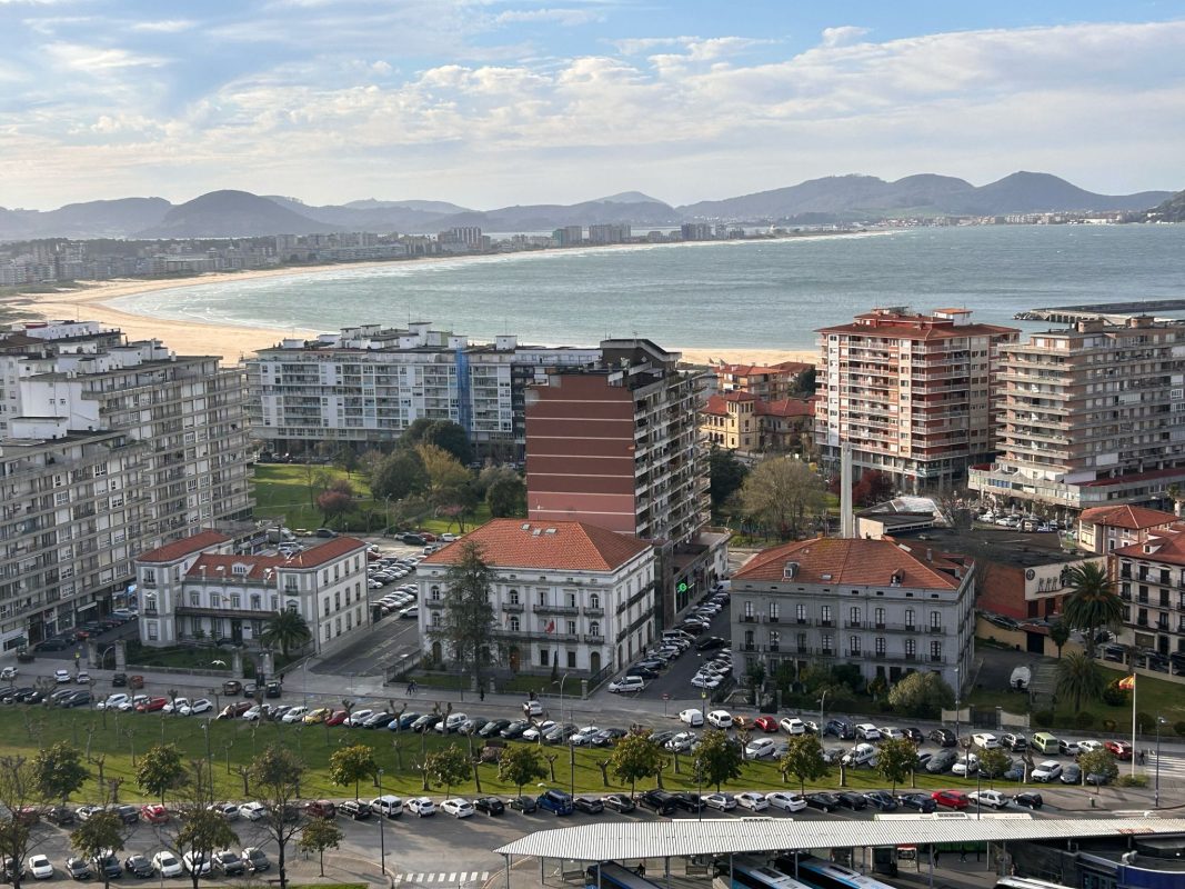 WhatsApp Image 2025-03-17 at 21.30.17