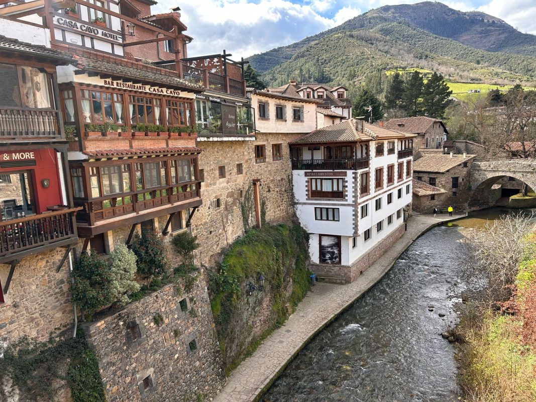 WhatsApp Image 2025-03-19 at 21.39.18